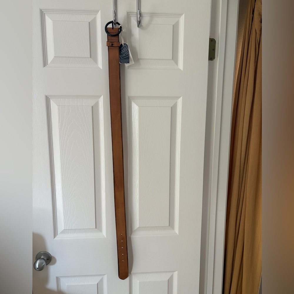 Elegant Brown Leather Belt